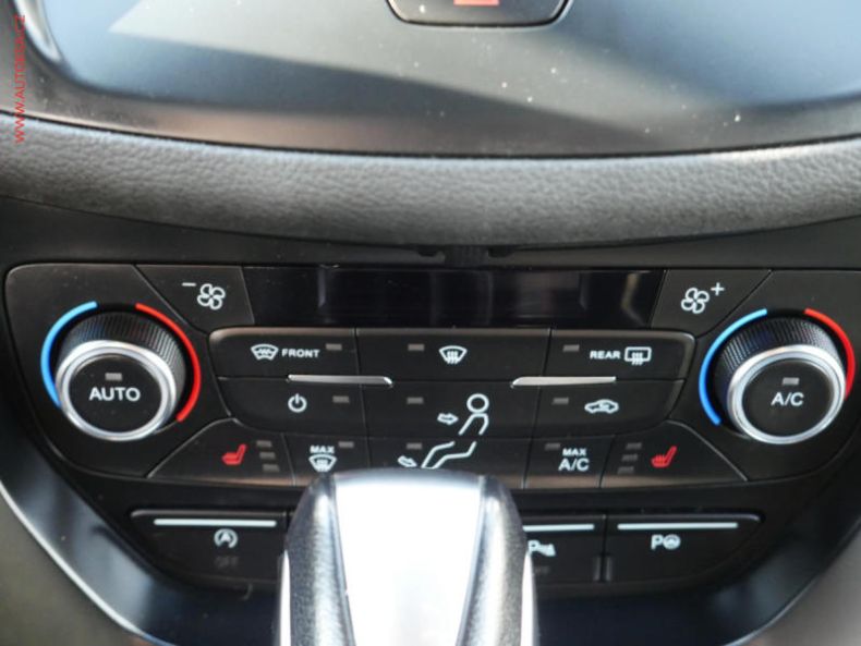 Ford Kuga - hlavní fotka