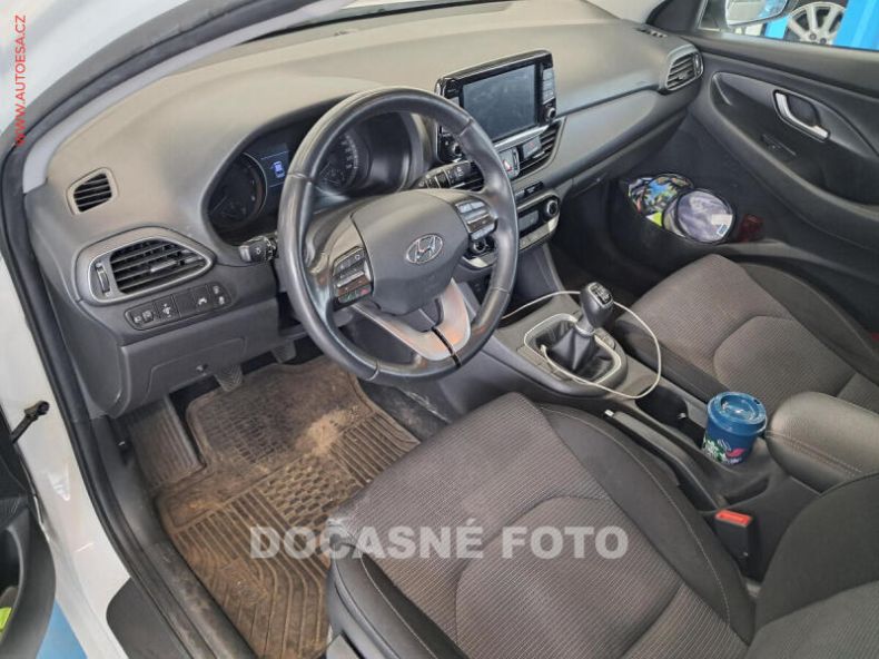 Hyundai i30 - hlavní fotka