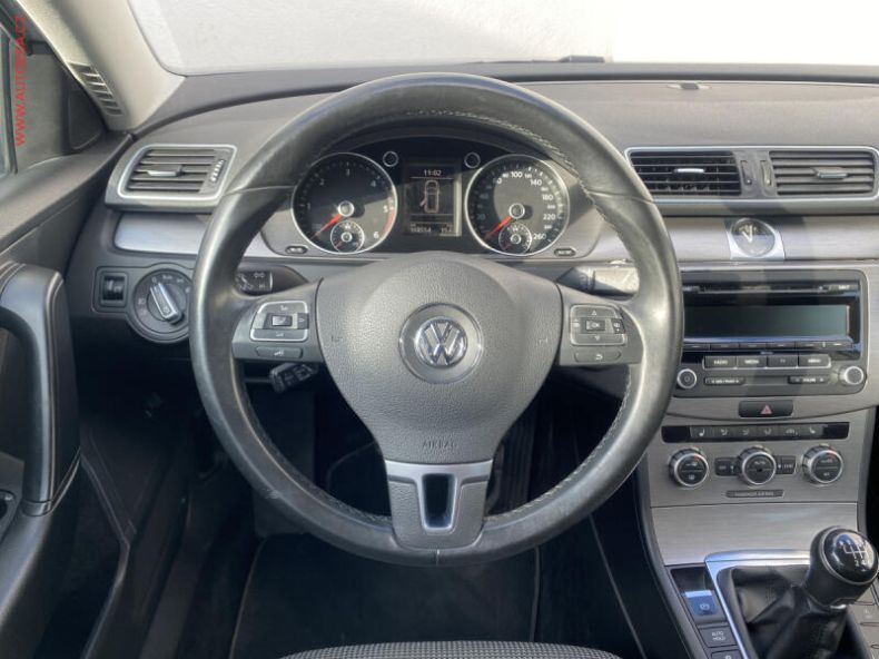 Volkswagen Passat - hlavní fotka