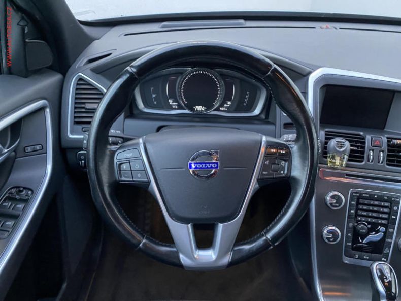 Volvo XC60 - hlavní fotka