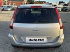 Ford Fusion - fotka číslo 4