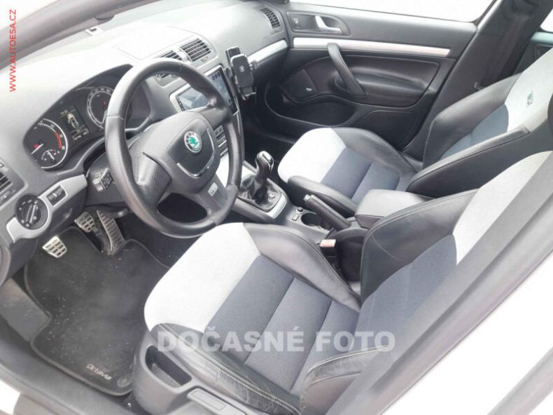 Škoda Octavia - hlavní fotka