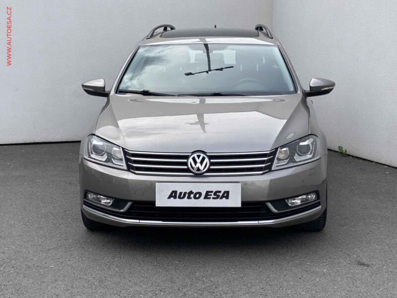 Volkswagen Passat - hlavní fotka