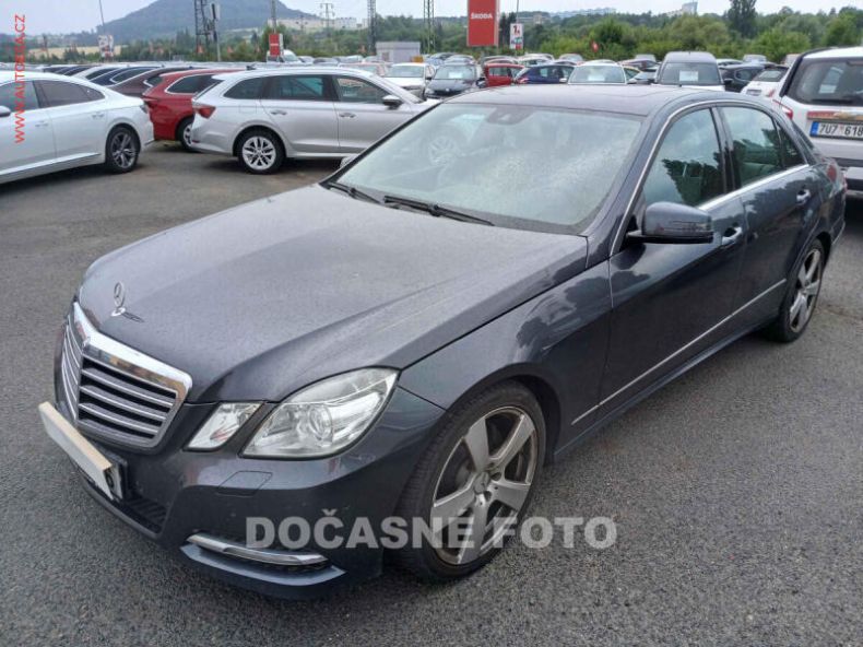 Mercedes Třída E - hlavní foto