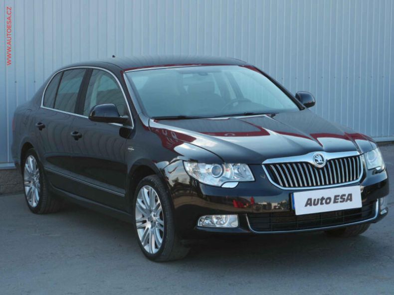 Škoda Superb - hlavní foto