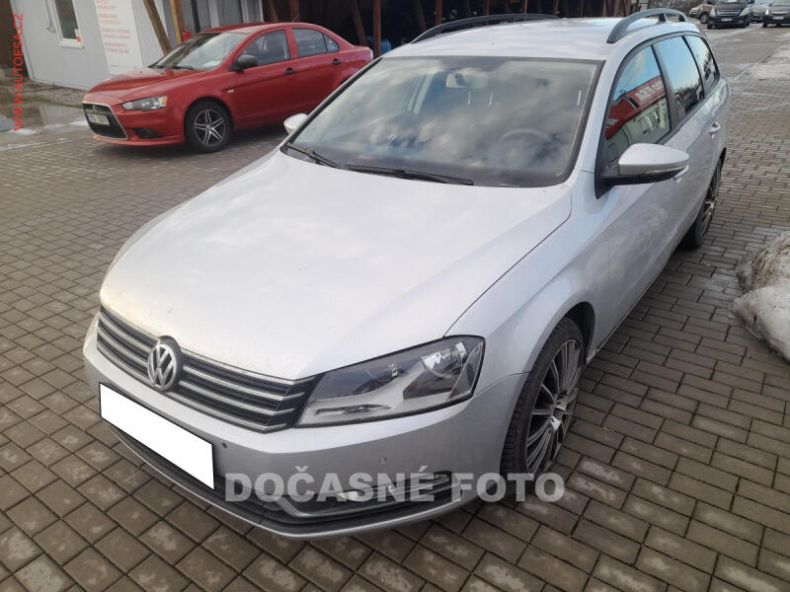 Volkswagen Passat - hlavní foto