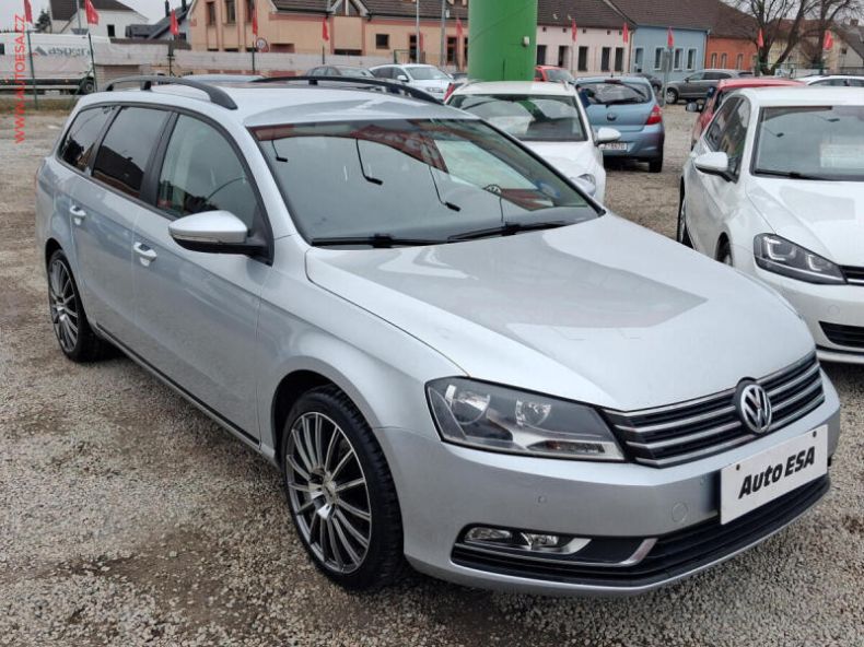 Volkswagen Passat - hlavní fotka inzerátu