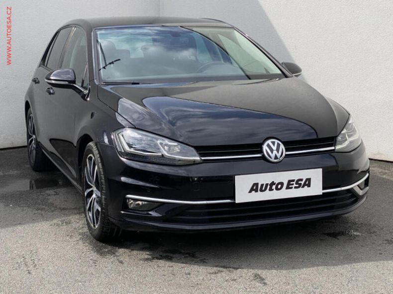 Volkswagen Golf - hlavní foto