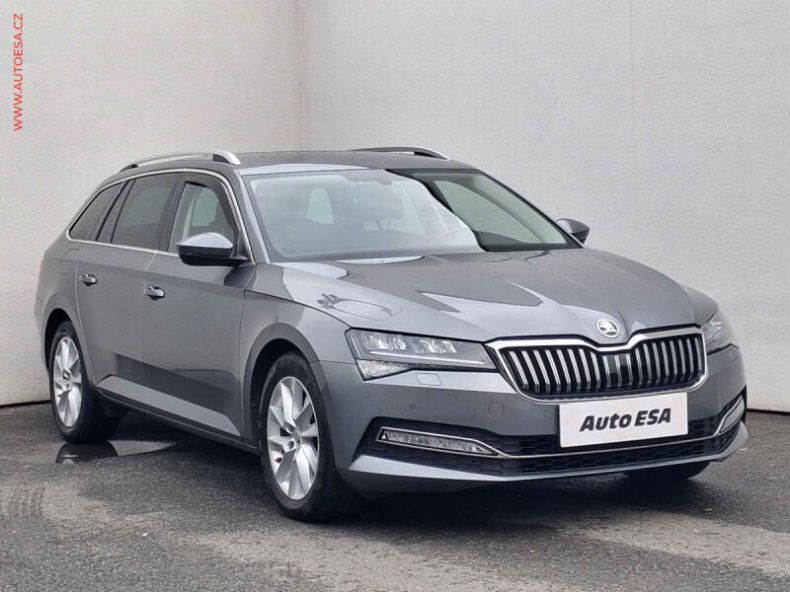 Škoda Superb - hlavní foto