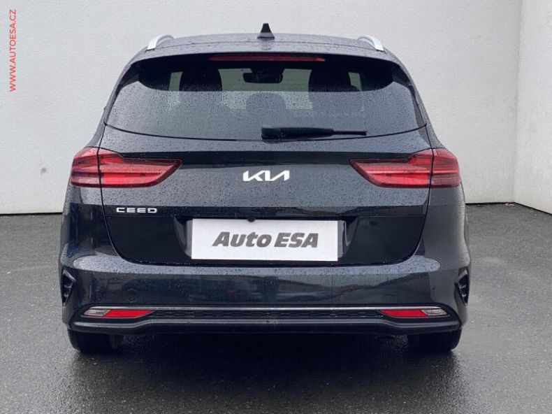 Kia Cee'd - hlavní fotka