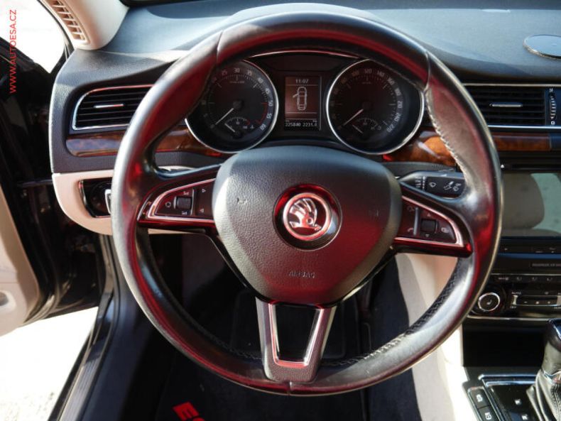Škoda Superb - hlavní fotka
