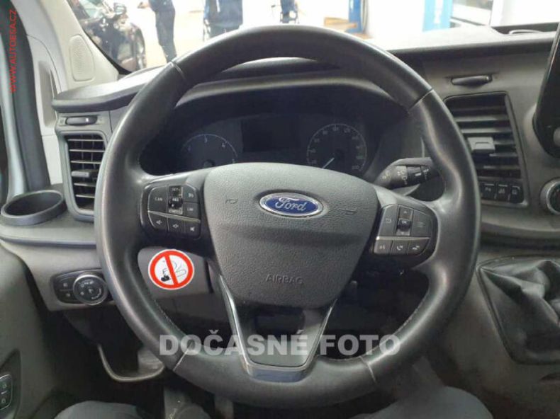 Ford Transit - hlavní fotka
