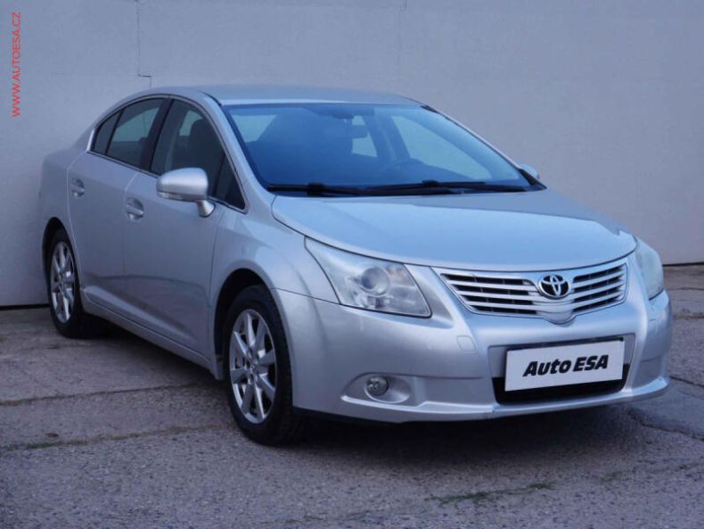 Toyota Avensis - hlavní foto