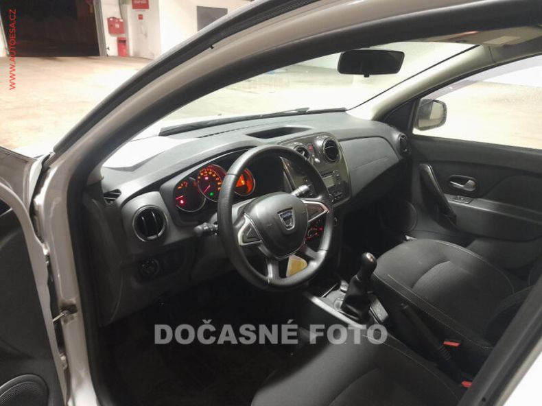 Dacia Logan - hlavní fotka