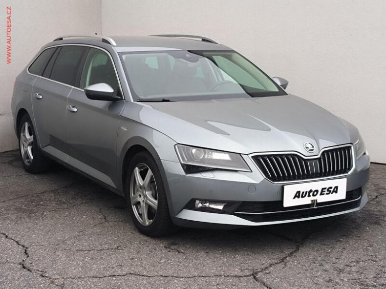 Škoda Superb - hlavní foto