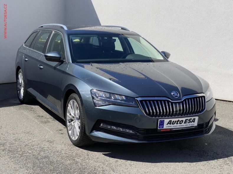 Škoda Superb - hlavní foto