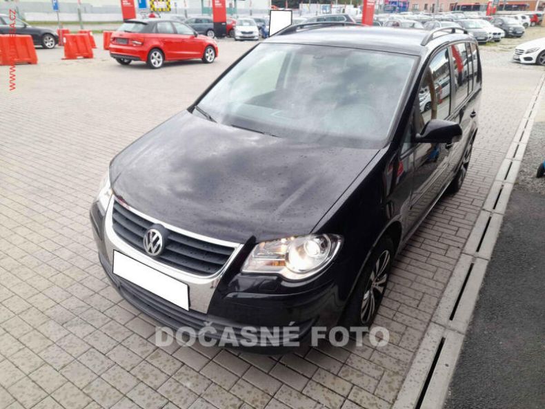 Volkswagen Touran - hlavní fotka inzerátu