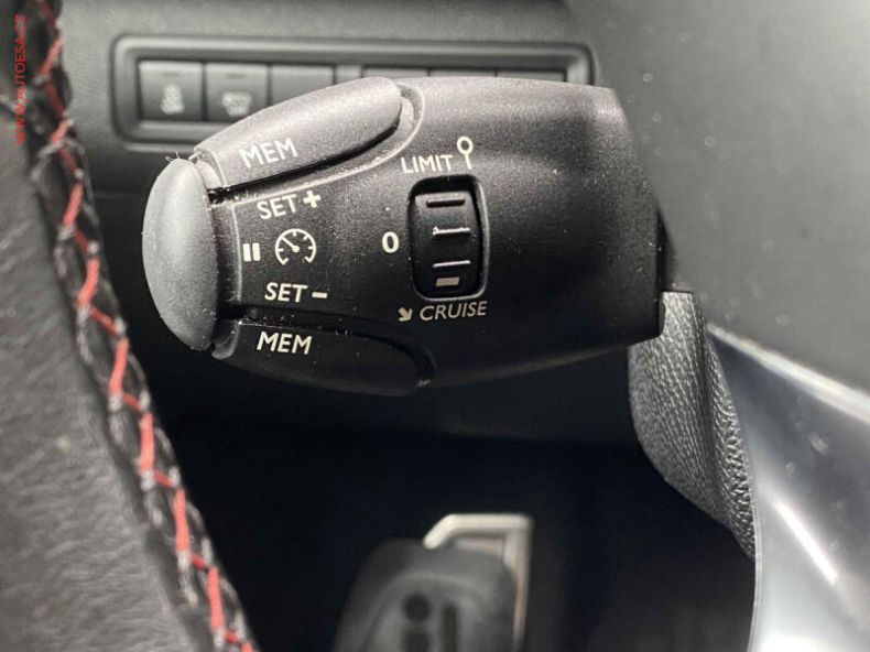 Peugeot 308 - hlavní fotka