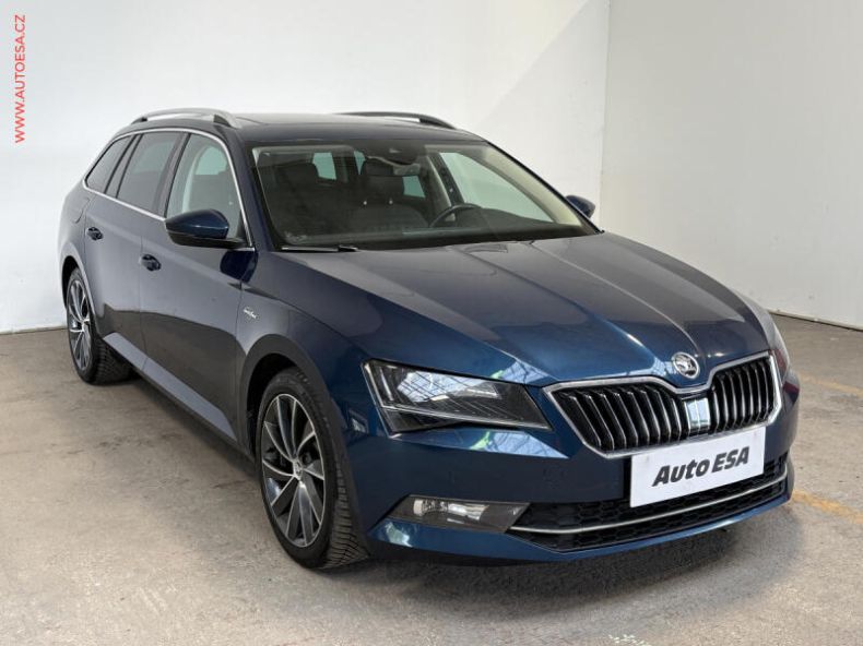 Škoda Superb - hlavní foto