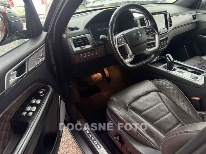 SsangYong Rexton - hlavní fotka