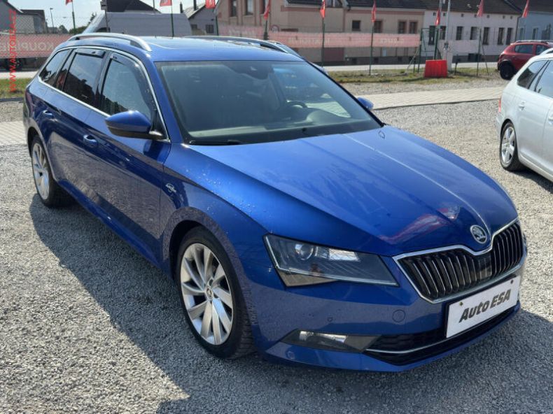 Škoda Superb - hlavní foto