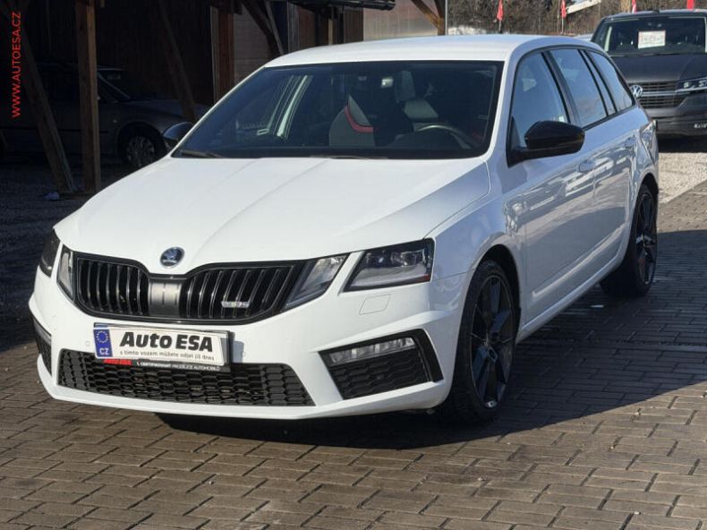 Škoda Octavia - hlavní fotka