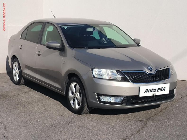 Škoda Rapid - hlavní foto