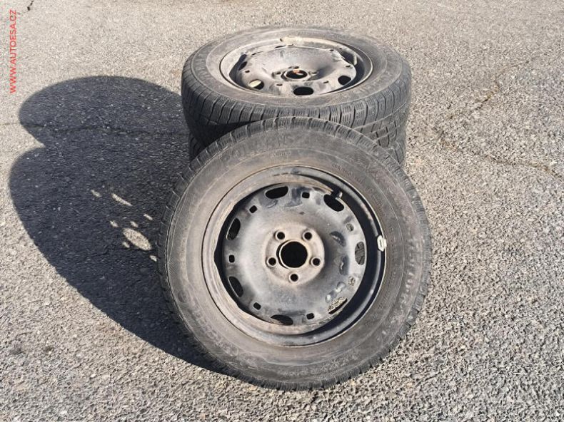 Škoda Rapid - hlavní fotka