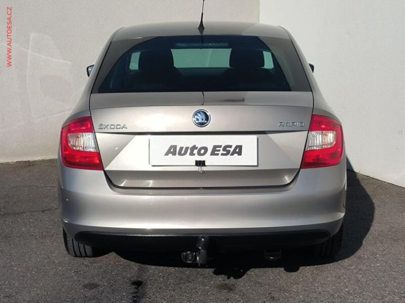 Škoda Rapid - hlavní fotka