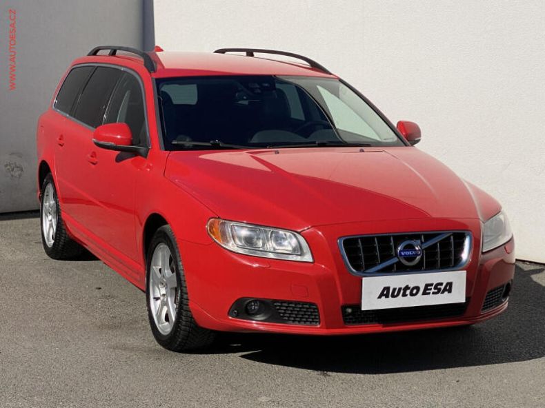 Volvo V70 - hlavní foto