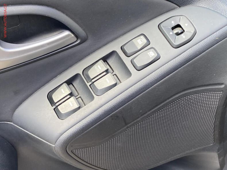 Hyundai ix35 - hlavní fotka