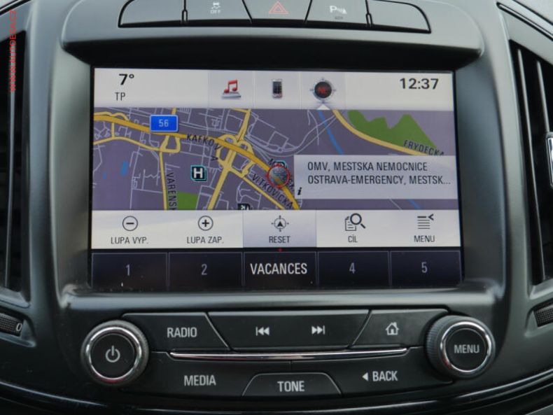 Opel Insignia - hlavní fotka