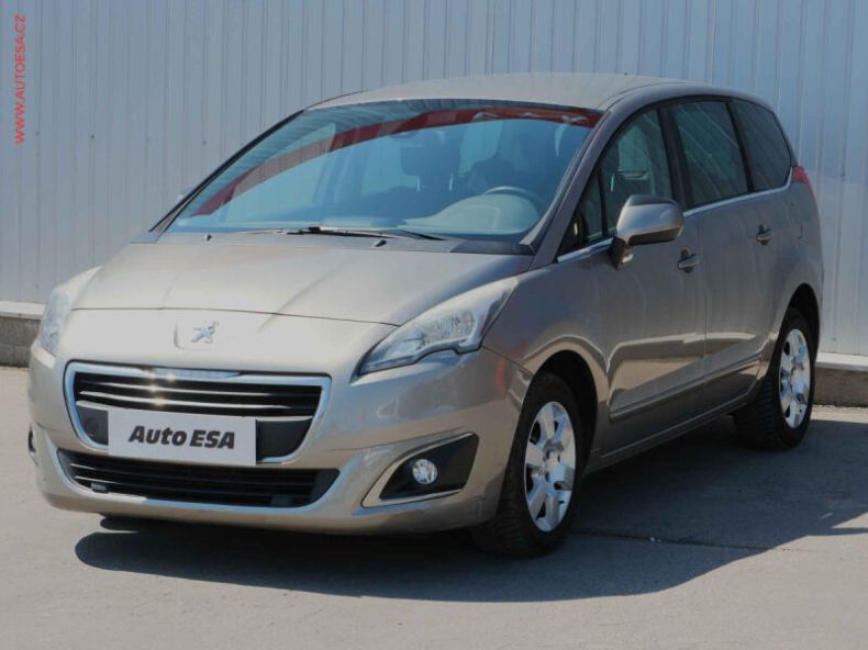 Peugeot 5008 - hlavní fotka