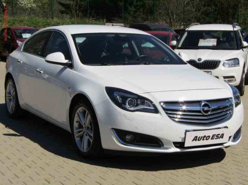 Opel Insignia - hlavní fotka inzerátu