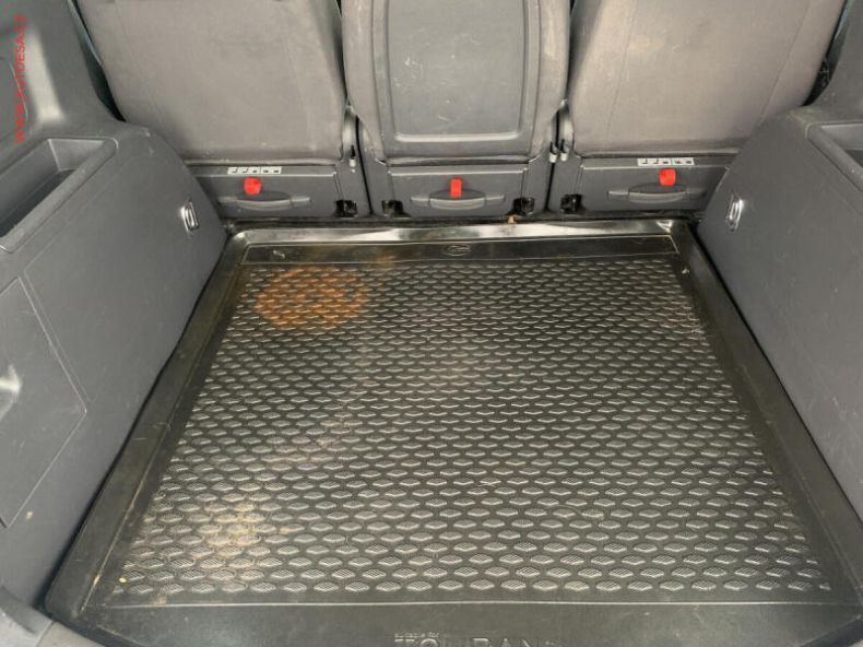 Volkswagen Touran - hlavní fotka