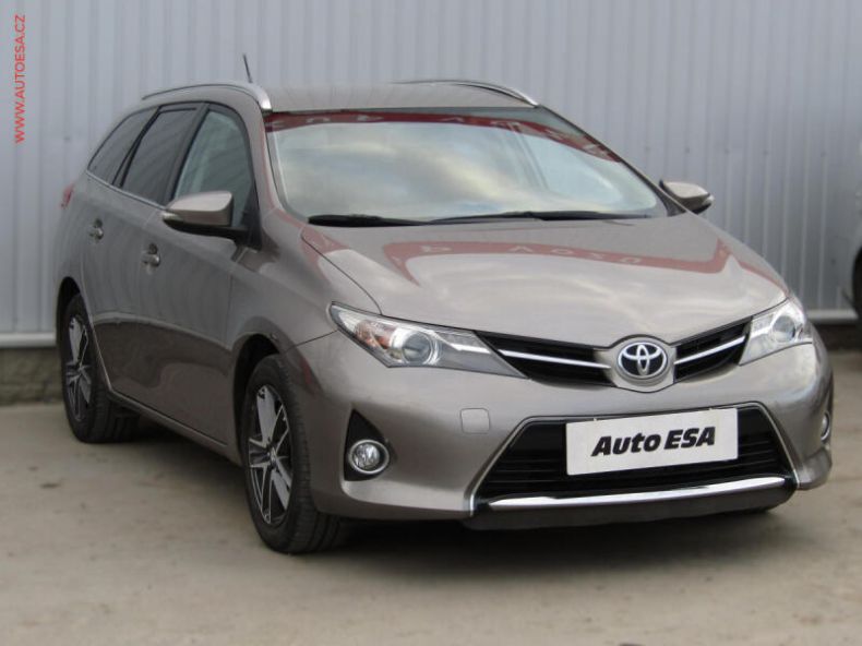Toyota Auris - hlavní fotka inzerátu