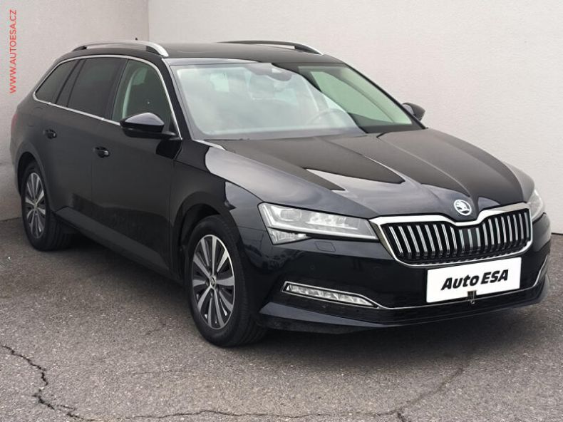 Škoda Superb - hlavní foto