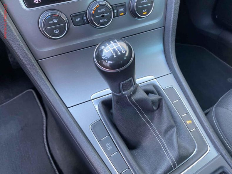 Volkswagen Golf - hlavní fotka