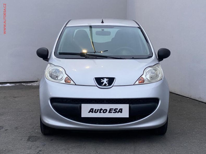 Peugeot 107 - hlavní fotka