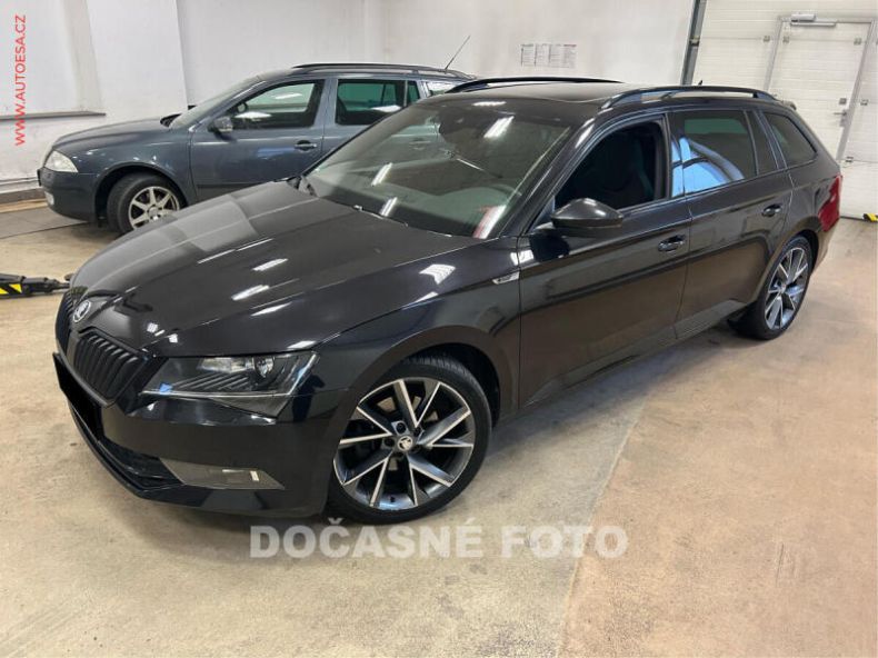 Škoda Superb - hlavní foto