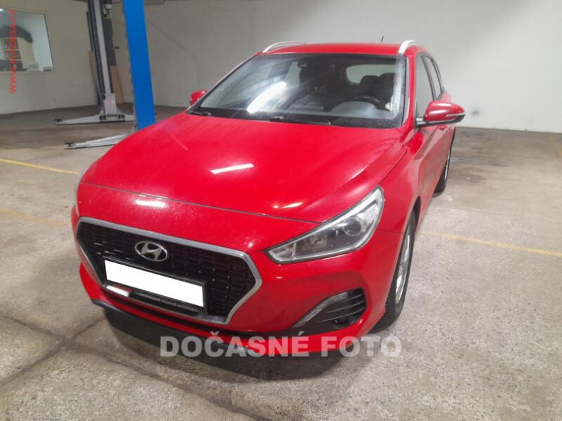 Hyundai i30 - hlavní foto