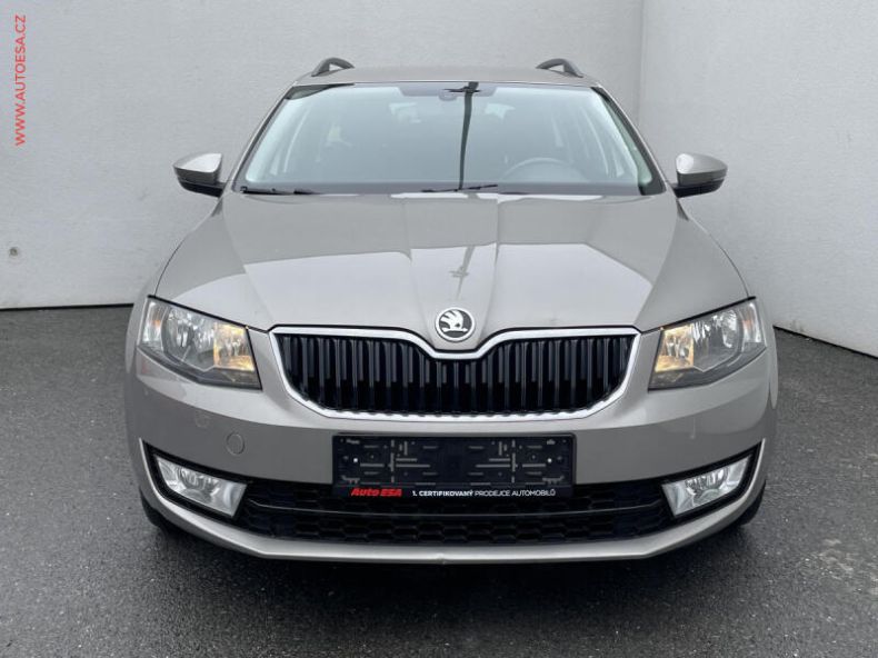 Škoda Octavia - hlavní fotka