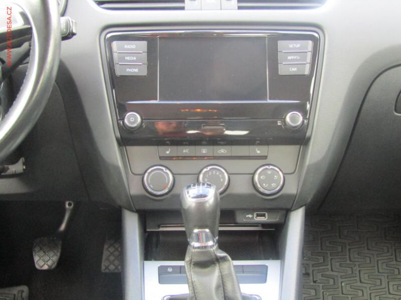 Škoda Octavia - hlavní fotka