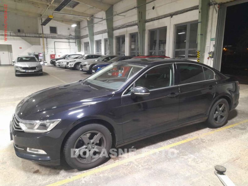Volkswagen Passat - hlavní foto
