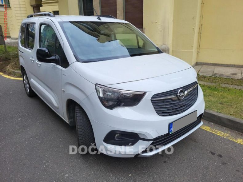 Opel Combo - hlavní foto