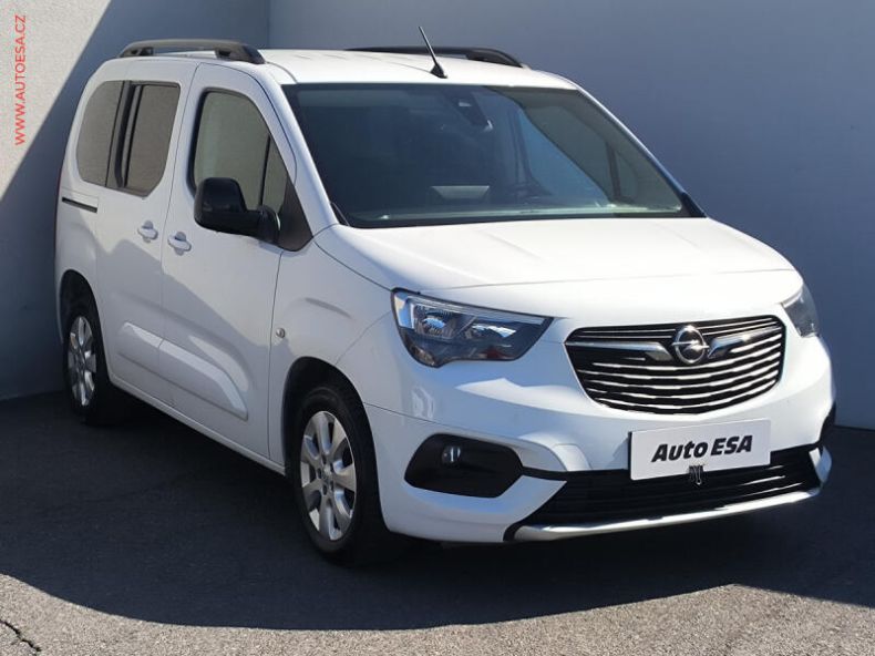 Opel Combo - hlavní foto