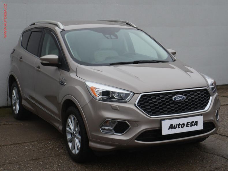 Ford Kuga - hlavní foto