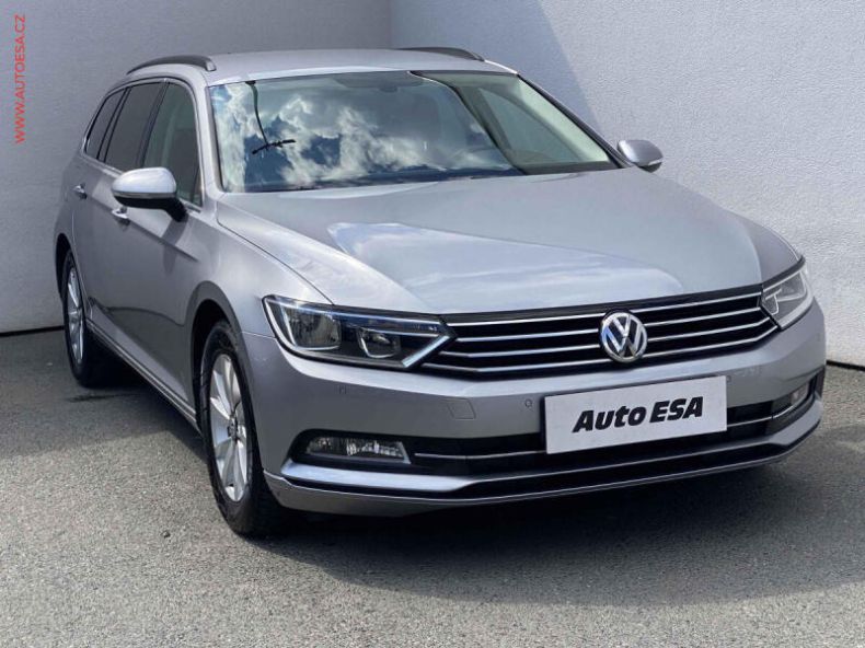 Volkswagen Passat - hlavní fotka inzerátu