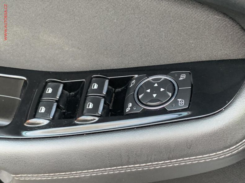 Ford S-MAX - hlavní fotka