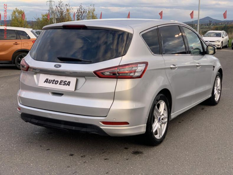 Ford S-MAX - hlavní fotka